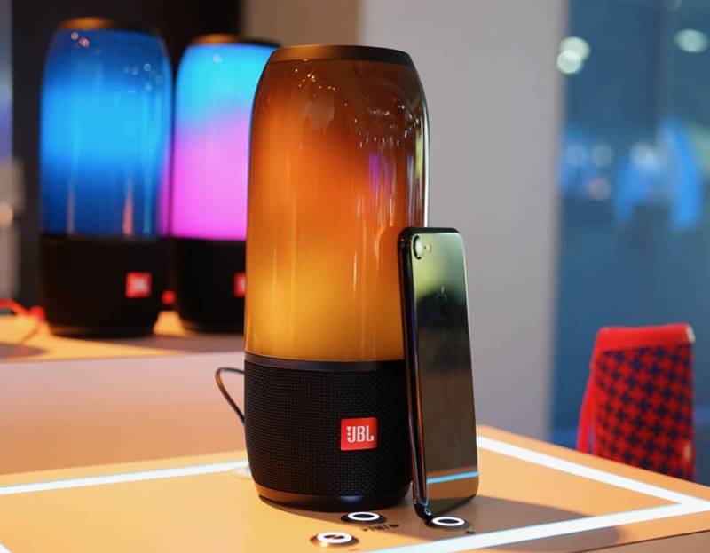 Loa bluetooth đổi màu JBL Pulse 3